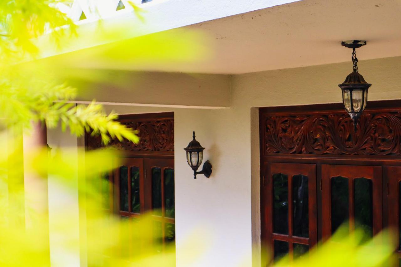 Sitha'S Heaven Bed & Breakfast เอลลา ภายนอก รูปภาพ