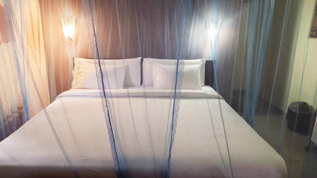 Sitha'S Heaven Bed & Breakfast เอลลา ภายนอก รูปภาพ