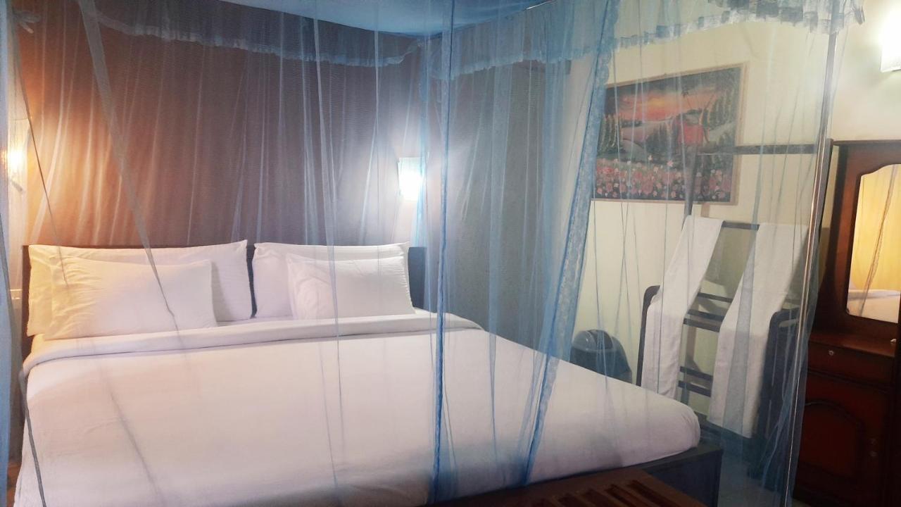 Sitha'S Heaven Bed & Breakfast เอลลา ภายนอก รูปภาพ