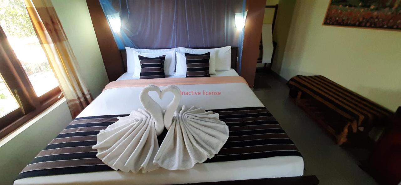 Sitha'S Heaven Bed & Breakfast เอลลา ภายนอก รูปภาพ