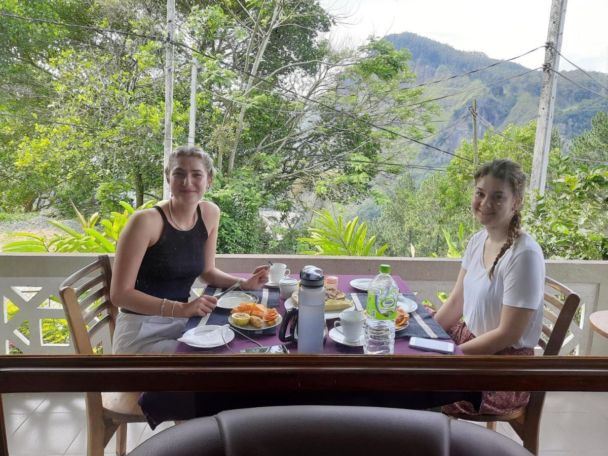Sitha'S Heaven Bed & Breakfast เอลลา ภายนอก รูปภาพ